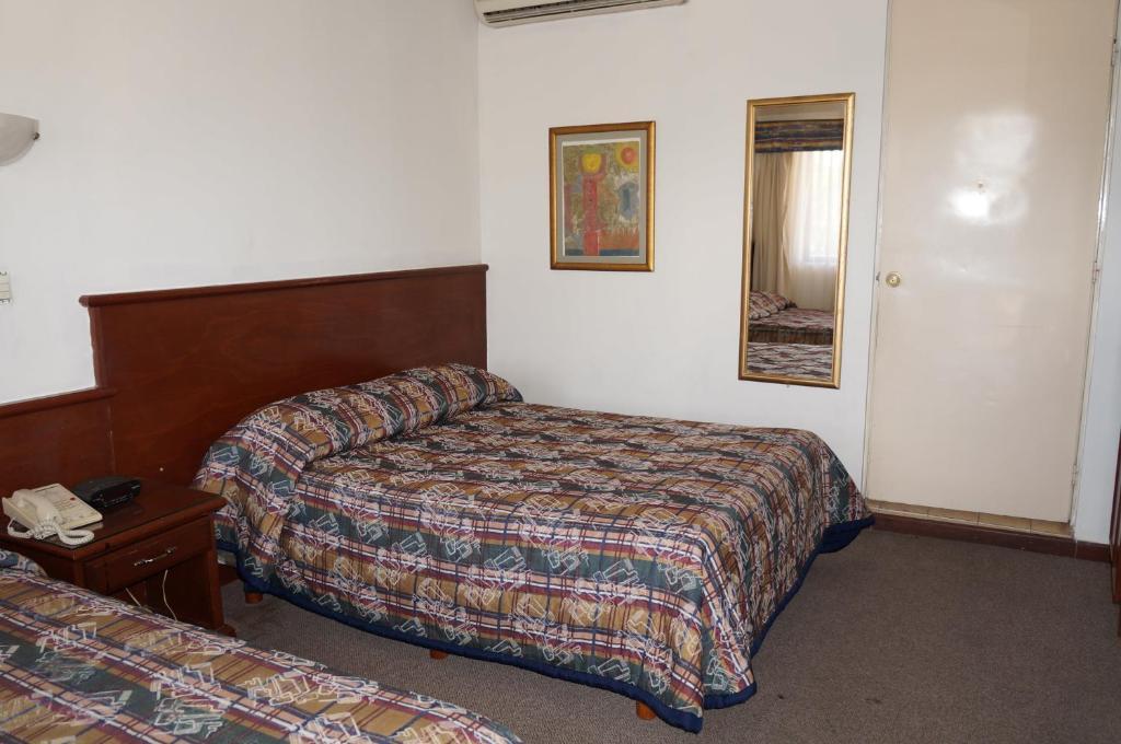 Maria Luisa Inn & Suites Juarez  Luaran gambar